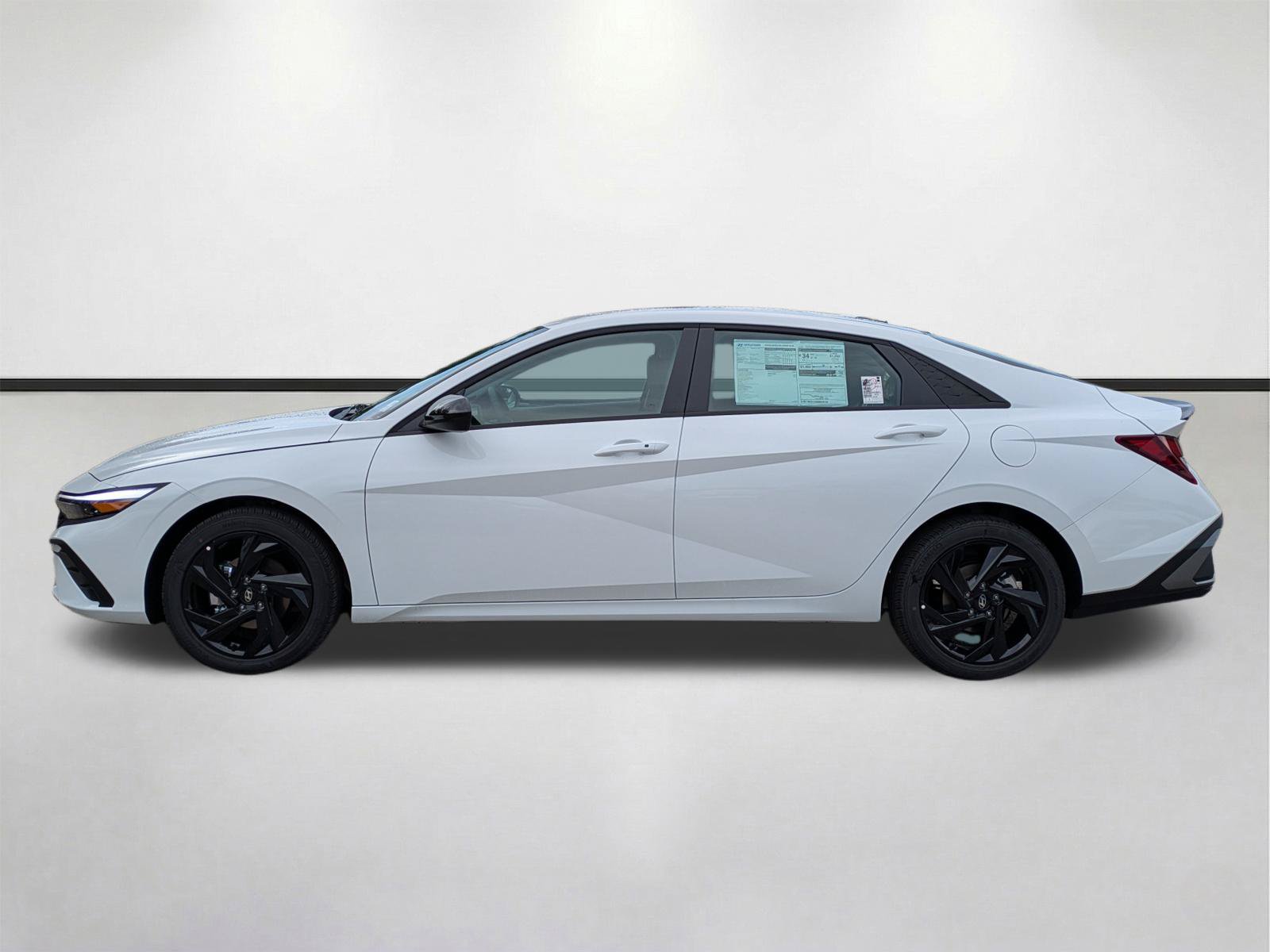 New 2026 Hyundai Elantra SEL Sport FWD image 8