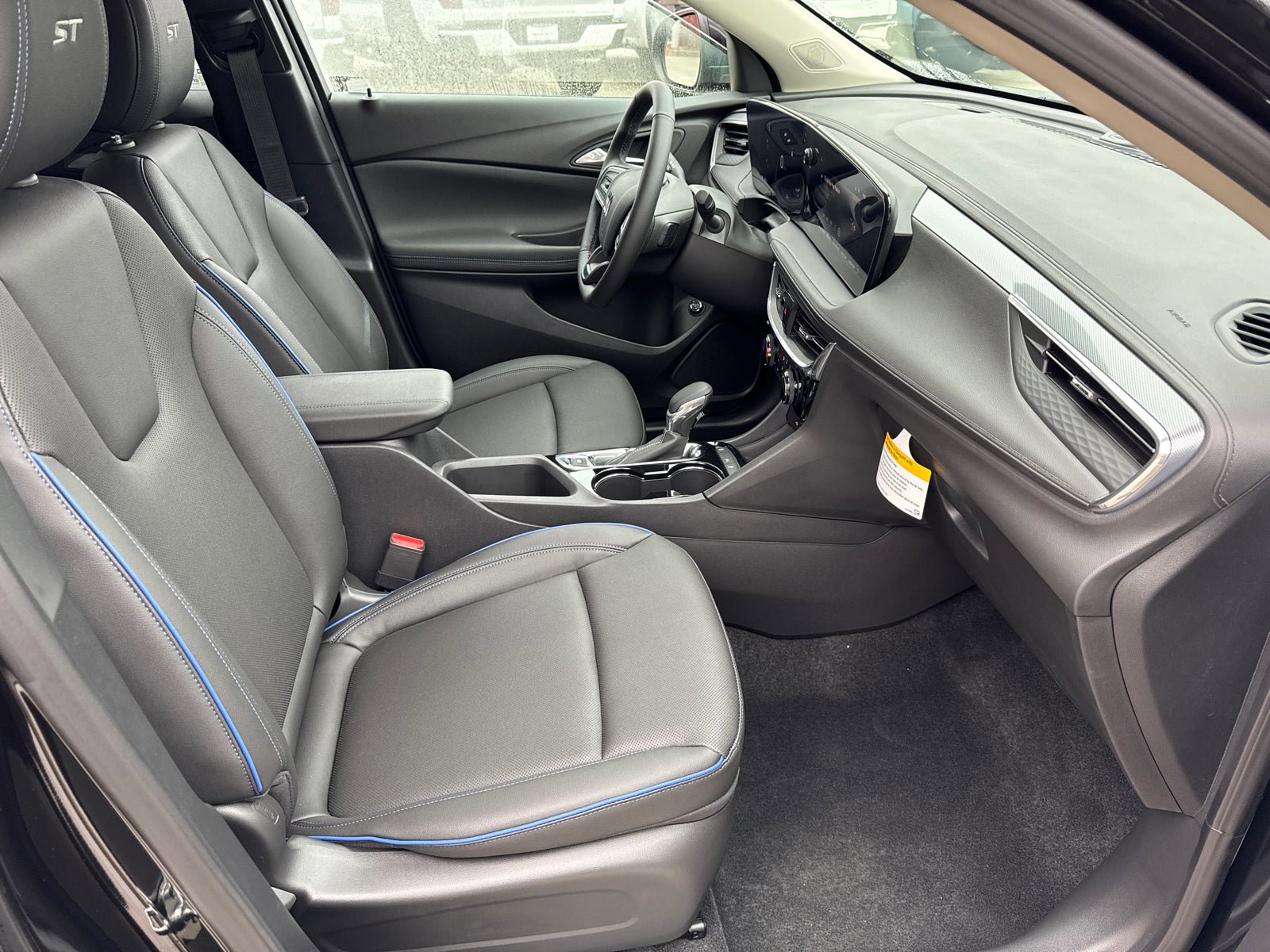 Used 2026 Buick Encore GX Sport Touring w/ Comfort Package FWD image 16