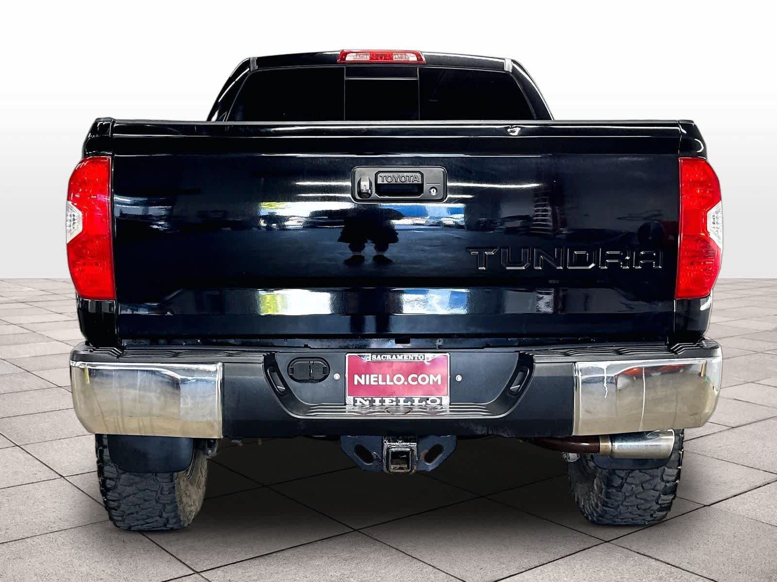 Used 2017 Toyota Tundra SR5 w/ TRD Off Road Package AWD/4WD image 8