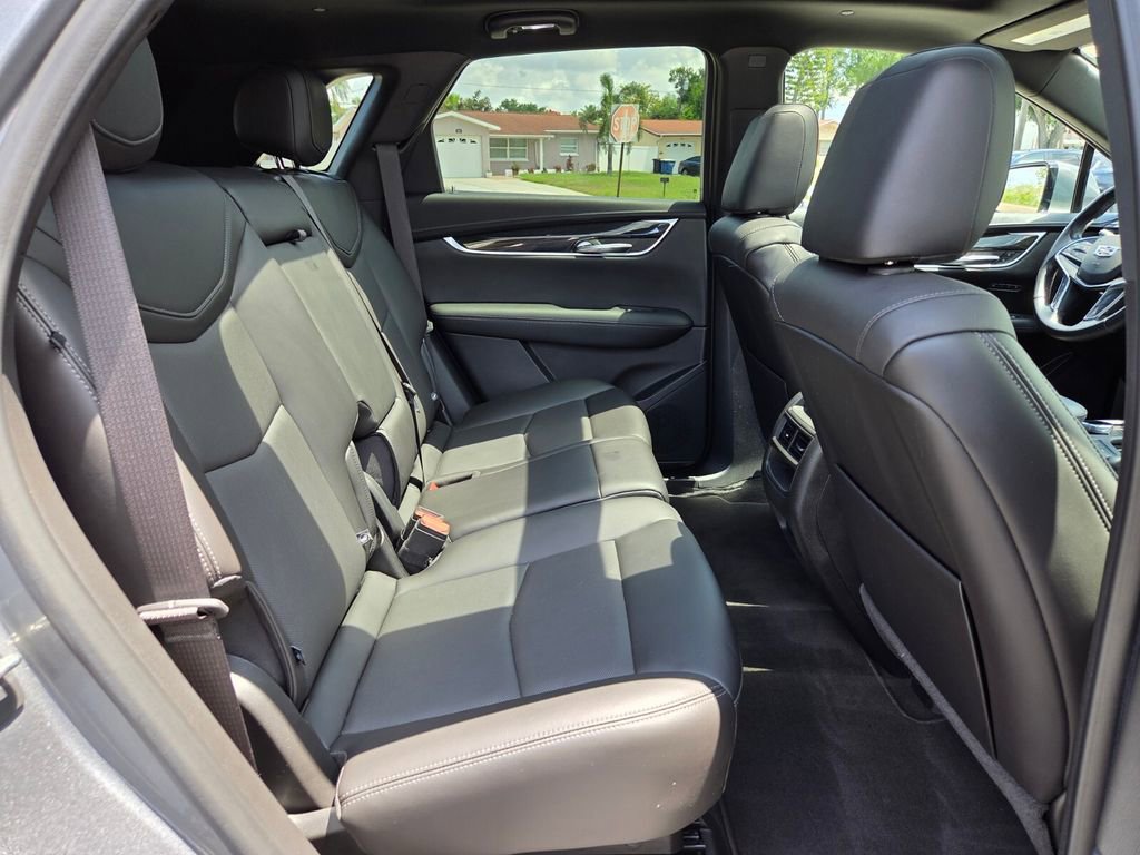 Used 2021 Cadillac XT5 Premium Luxury FWD image 19