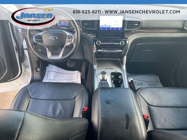 Used 2022 Ford Explorer Limited w/ Equipment Group 301A AWD/4WD image 19