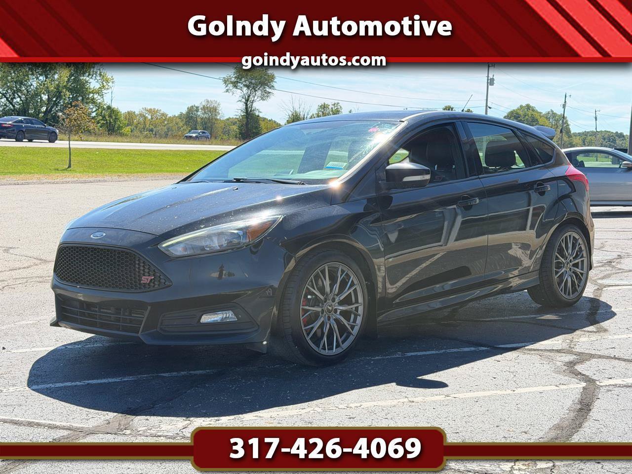 Used 2018 Ford Focus ST FWD image 1