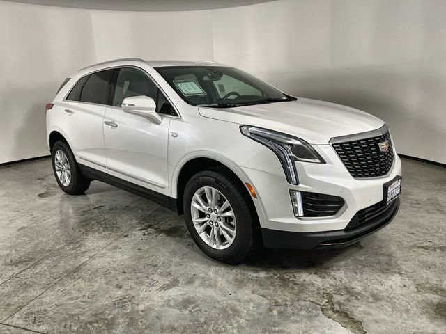 Used 2025 Cadillac XT5 Luxury image 2