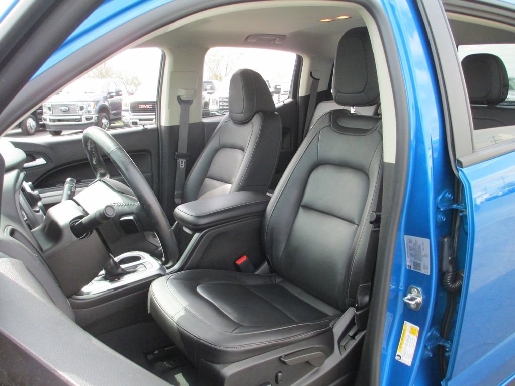 Used 2022 Chevrolet Colorado LT w/ Luxury Package image 16