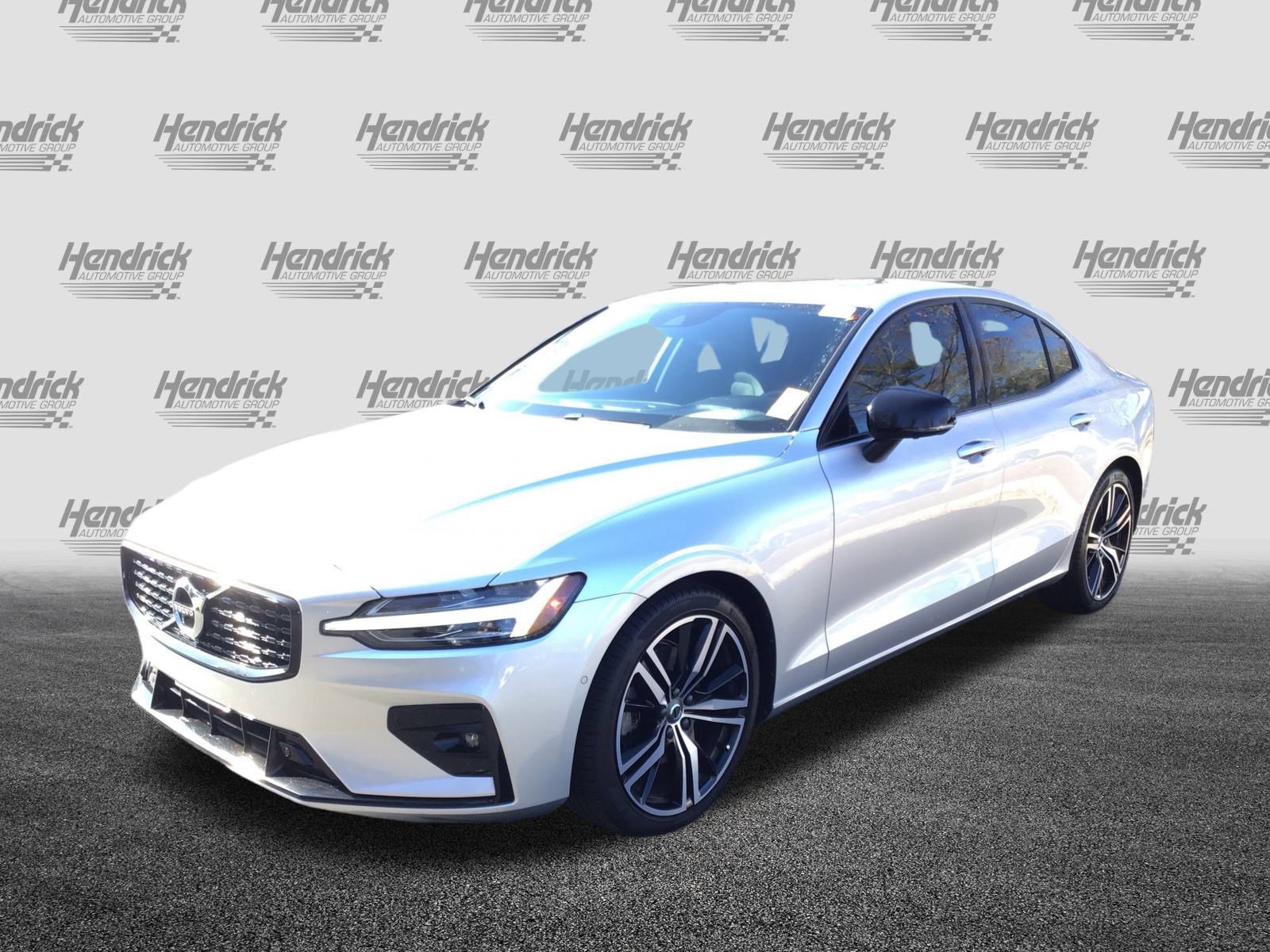 Certified 2022 Volvo S60 B5 R-Design w/ Protection Package Premier image 5