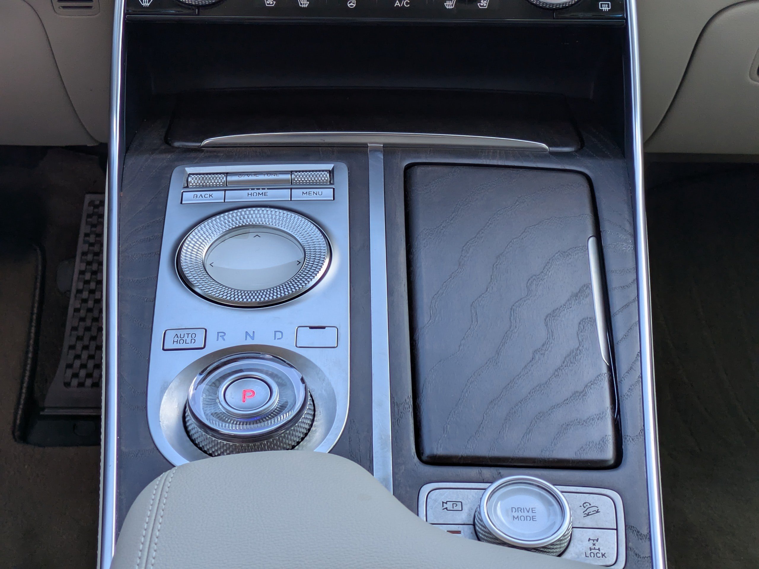 Certified 2022 Genesis GV80 2.5T w/ Prestige Package 04 AWD/4WD image 18