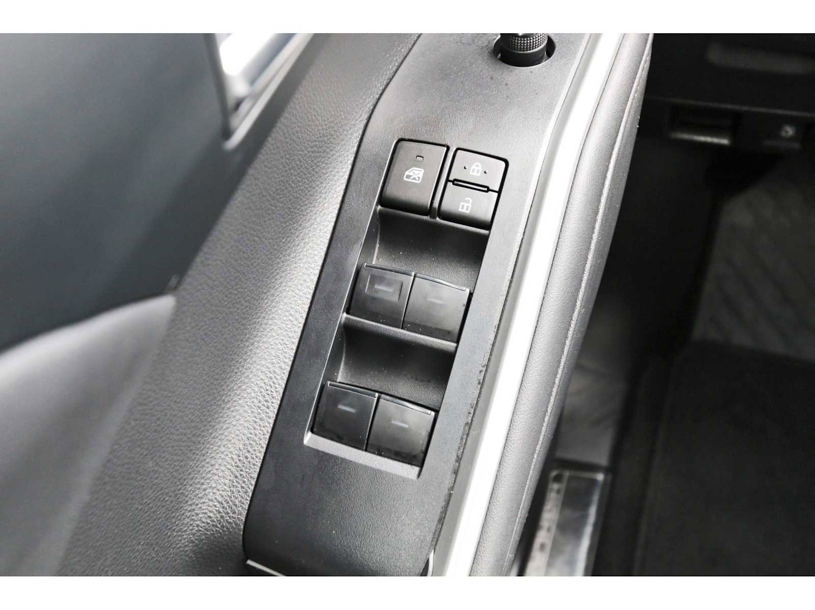 Used 2023 Toyota Highlander XLE image 21