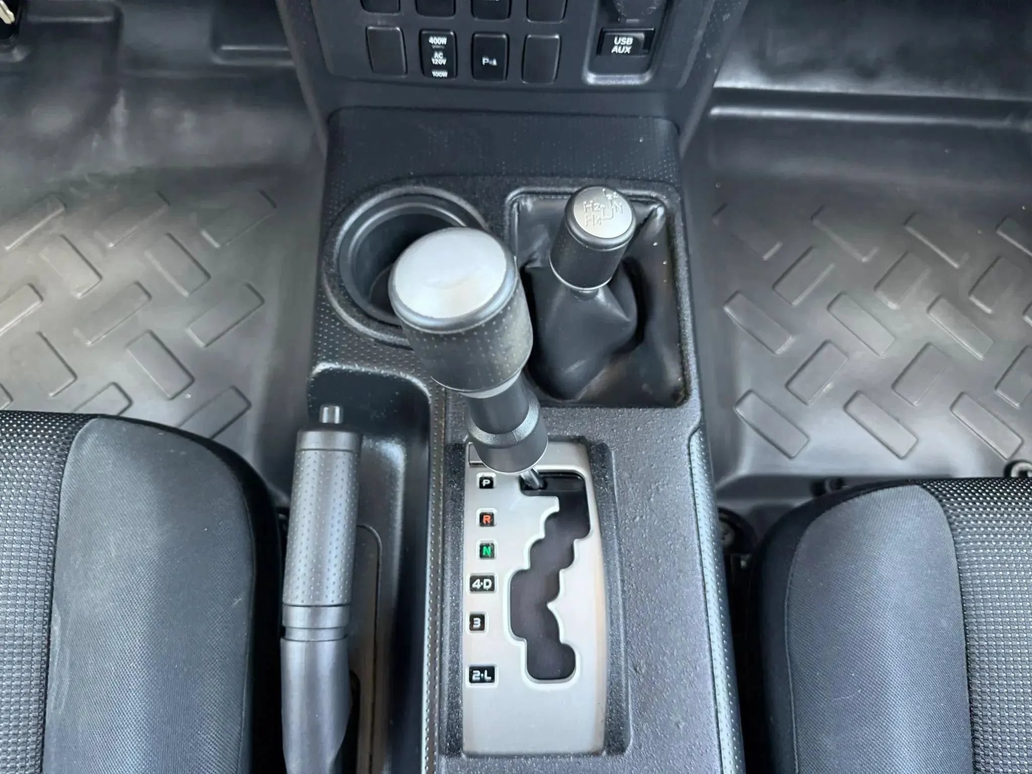 Used 2014 Toyota FJ Cruiser 4WD w/ Upgrade Package image 22