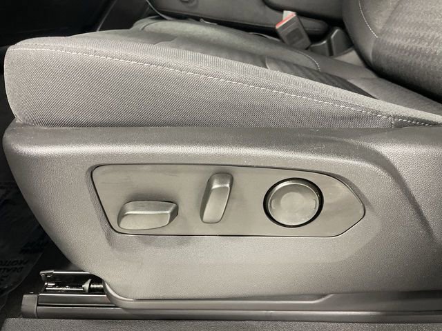 Used 2023 Chevrolet Silverado 1500 LT image 12
