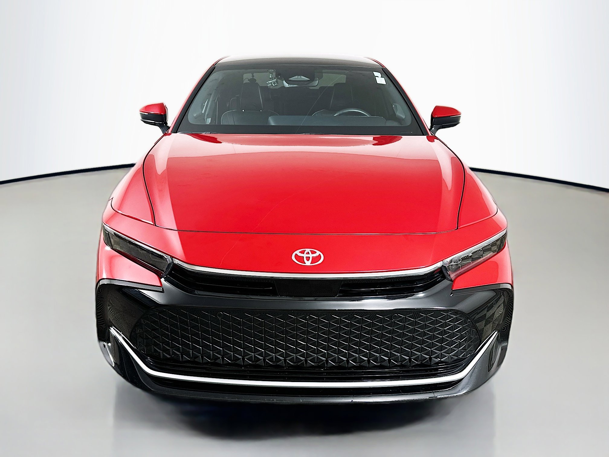 Used 2024 Toyota Crown Platinum image 2