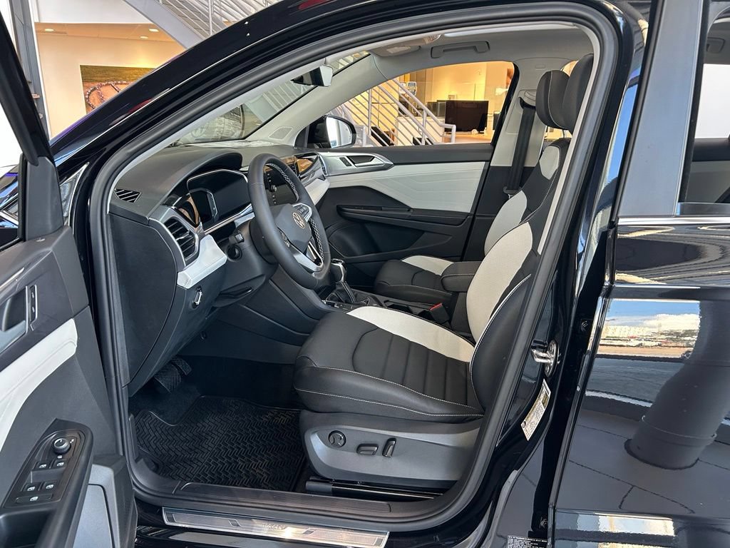 New 2026 Volkswagen Taos SEL AWD/4WD image 10