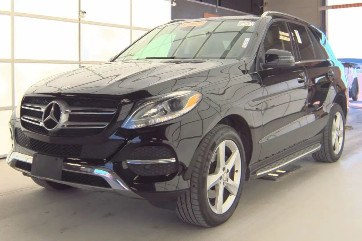 Used 2016 Mercedes-Benz GLE 350 4MATIC w/ Premium Package image 1