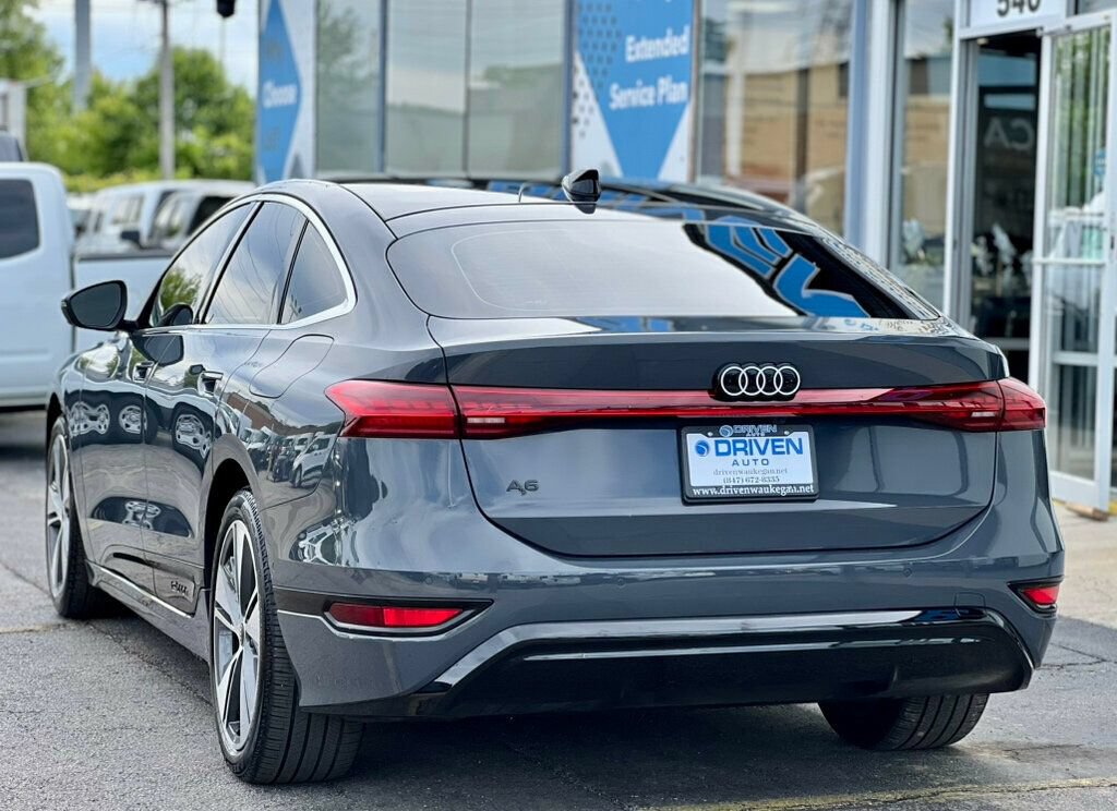Used 2025 Audi A6 e-tron Premium Plus w/ Premium Plus RWD image 33
