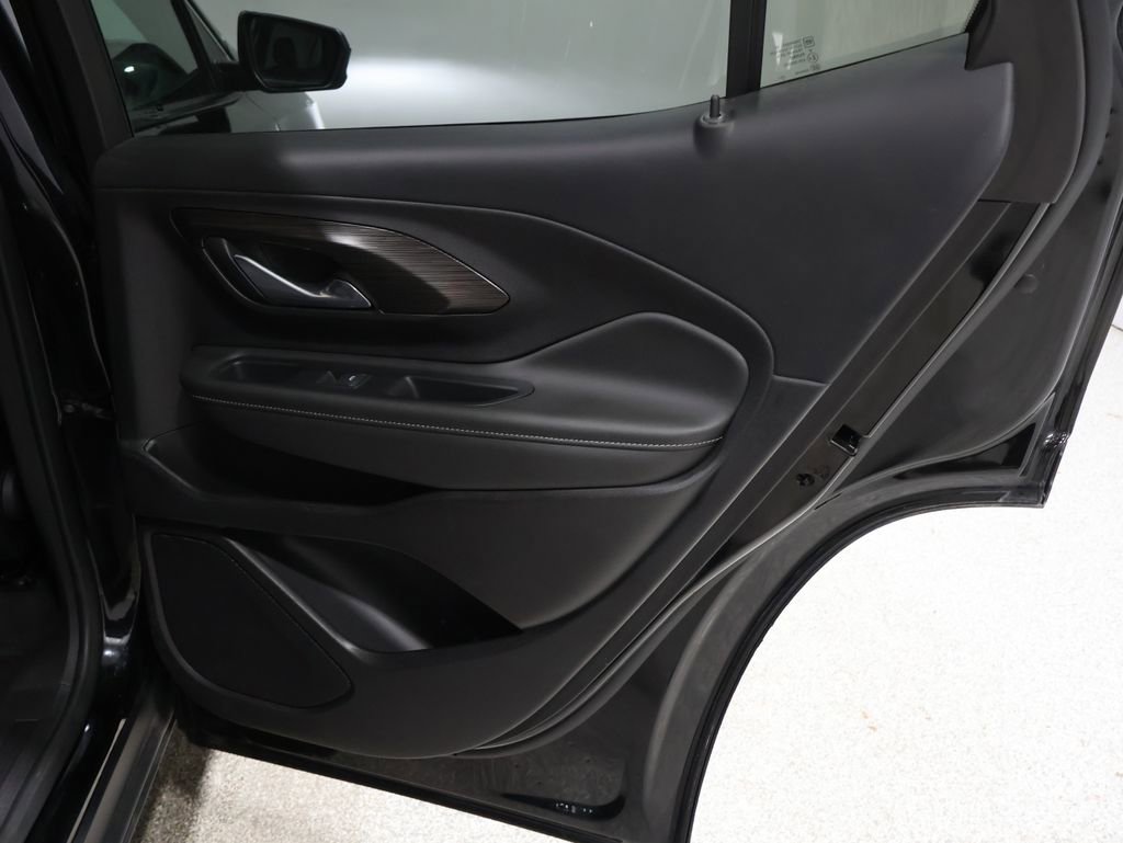 Used 2024 GMC Terrain SLE image 21