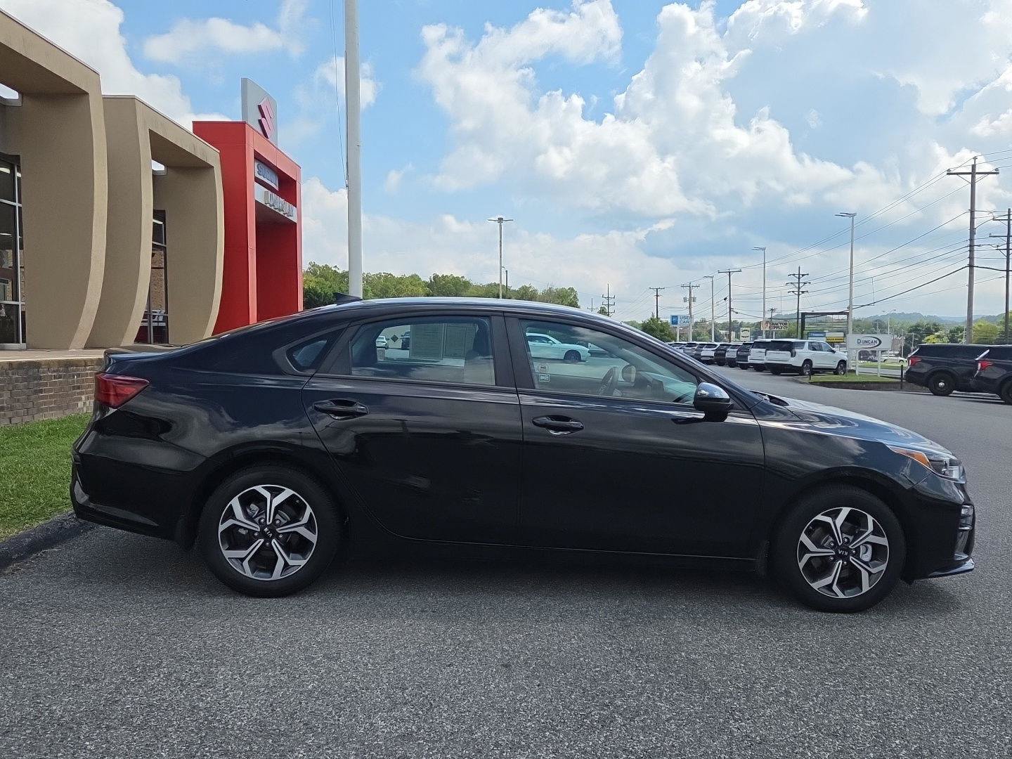 Used 2019 Kia Forte LXS FWD image 2
