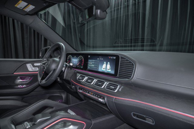 Certified 2026 Mercedes-Benz GLS 450 4MATIC image 17