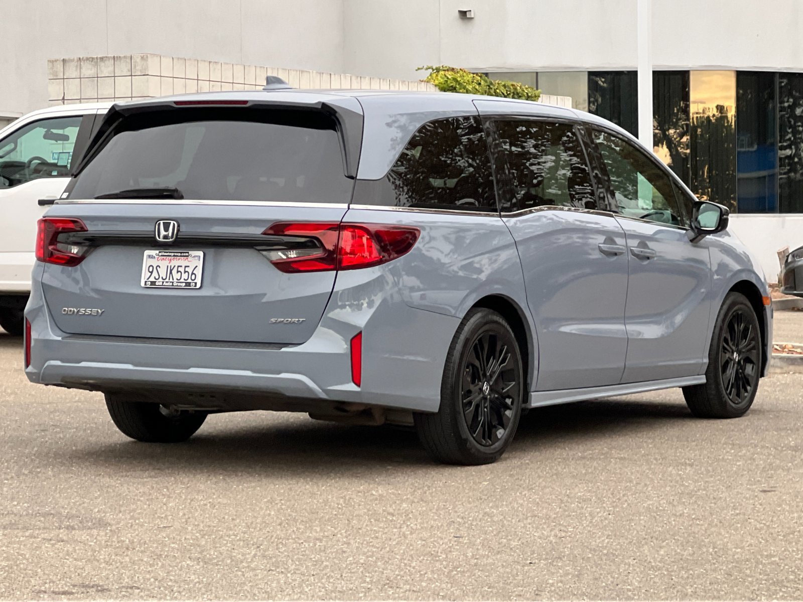 Used 2025 Honda Odyssey Sport-L image 4