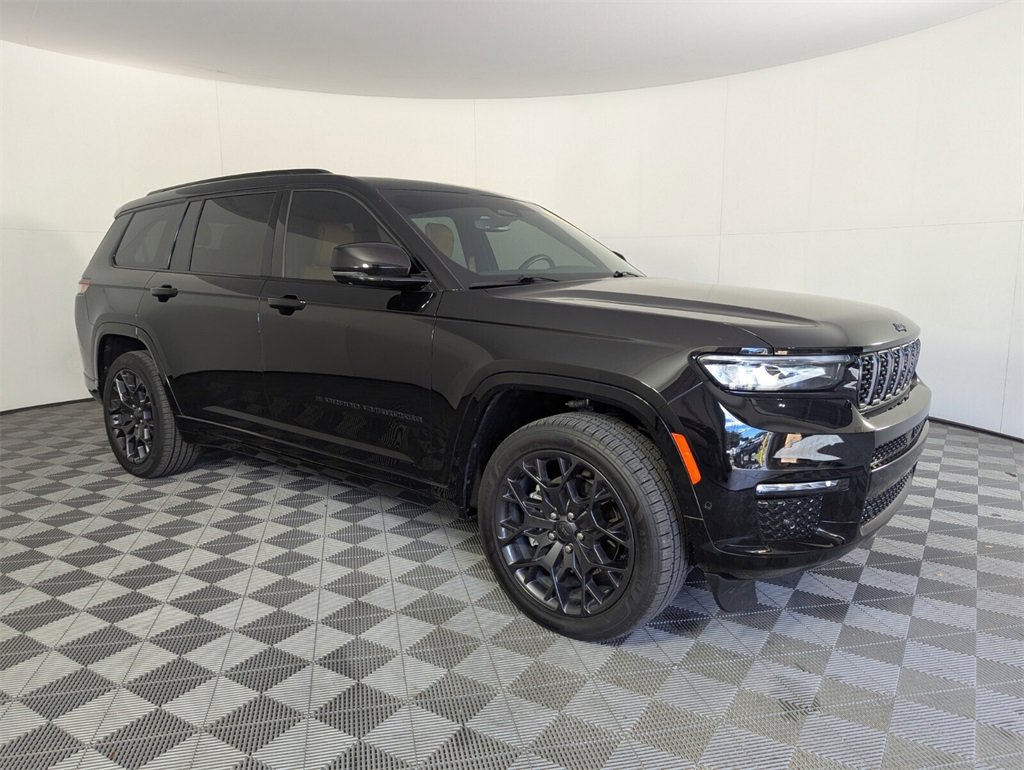 Certified 2024 Jeep Grand Cherokee L Summit w/ High Altitude Package image 2