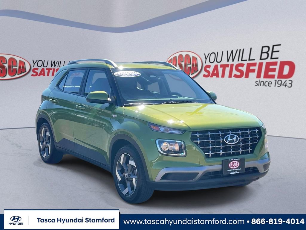 Used 2023 Hyundai Venue SEL video 1