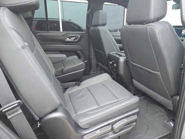 Used 2024 Chevrolet Tahoe Z71 image 3