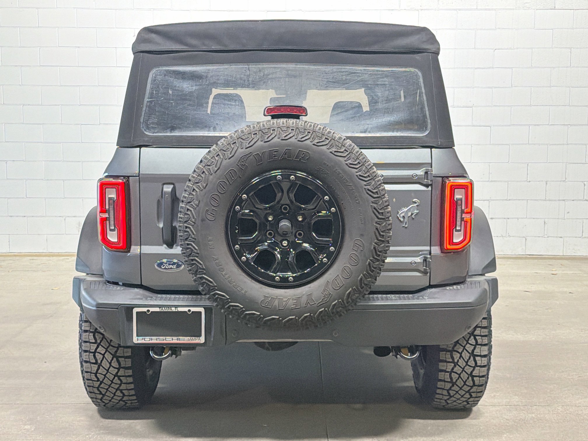 Used 2021 Ford Bronco Badlands image 8