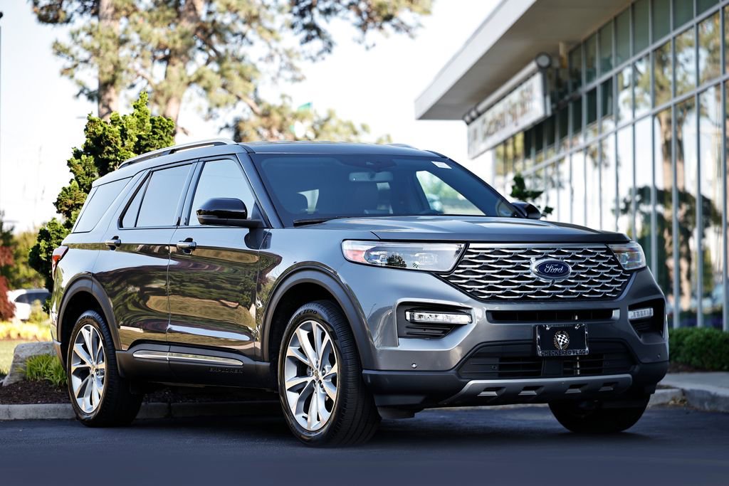Used 2022 Ford Explorer Platinum w/ Equipment Group 601A AWD/4WD image 1