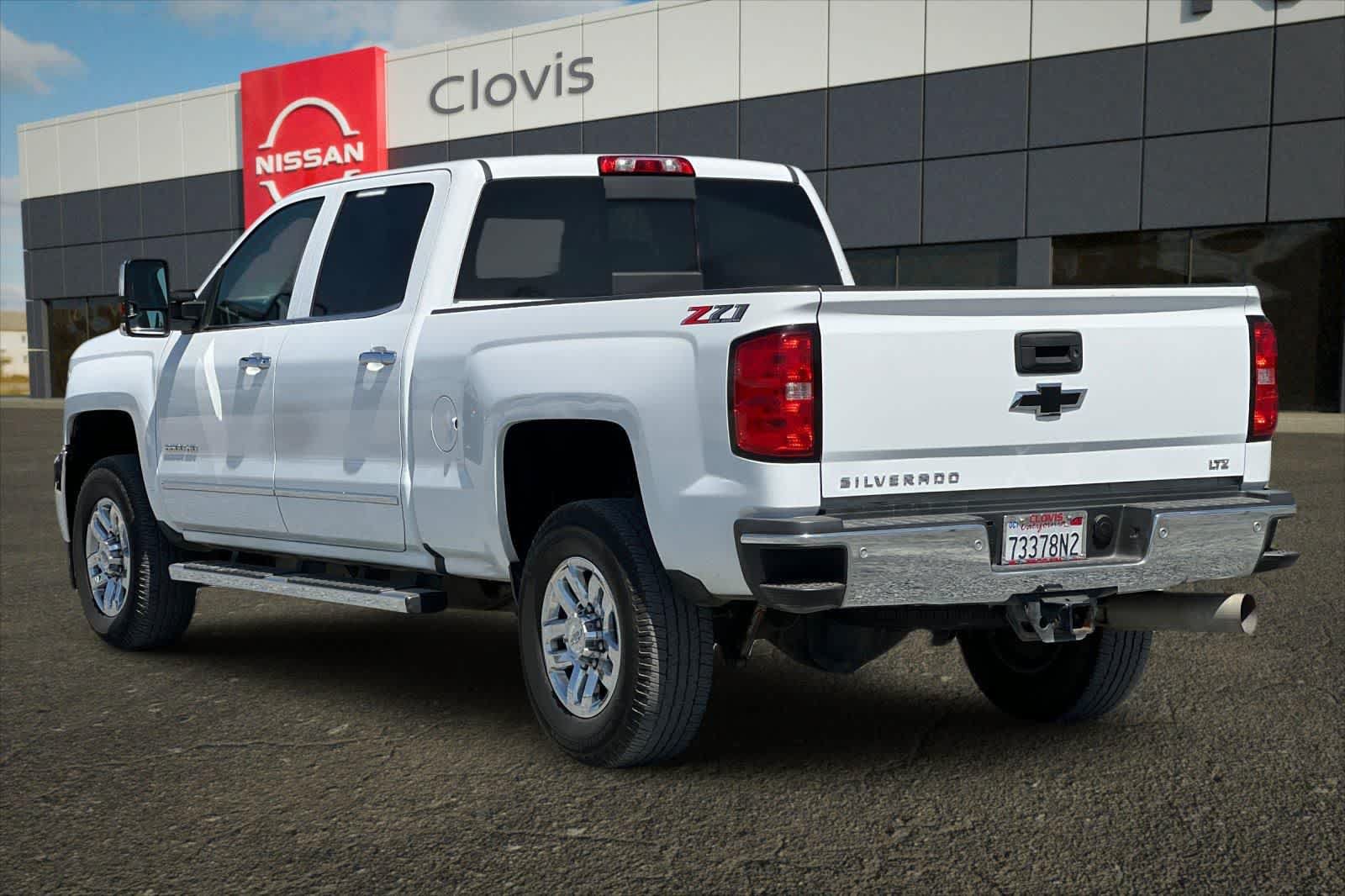 Used 2019 Chevrolet Silverado 3500 LTZ w/ Duramax Plus Package AWD/4WD image 7