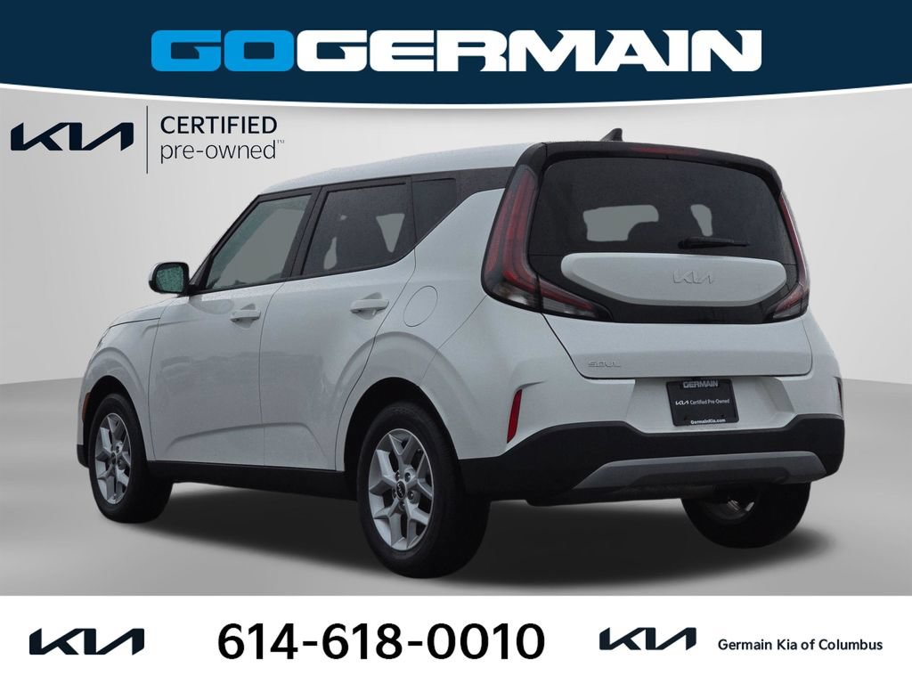Certified 2025 Kia Soul LX w/ LX Technology Package FWD image 10
