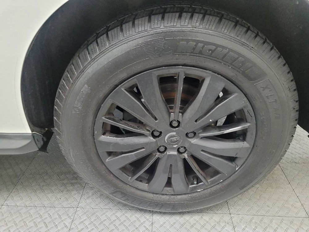 Used 2019 Nissan Pathfinder SL image 31