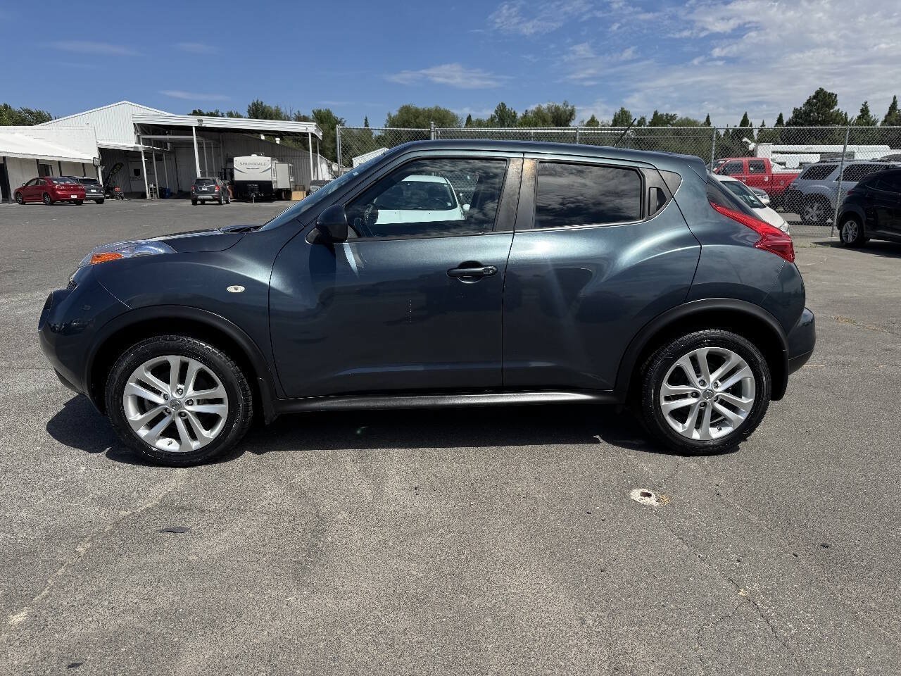 Used 2014 Nissan Juke SL FWD image 2