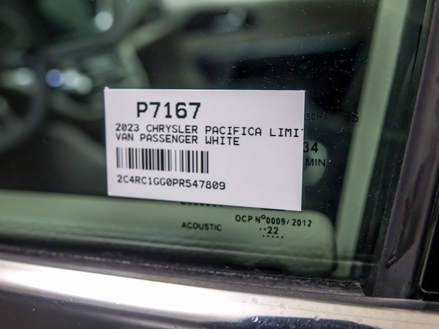 Used 2023 Chrysler Pacifica Limited image 33