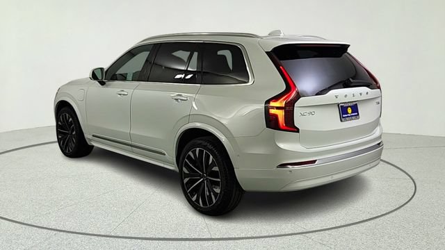 New 2026 Volvo XC90 T8 Plus w/ Protection Package AWD/4WD image 5