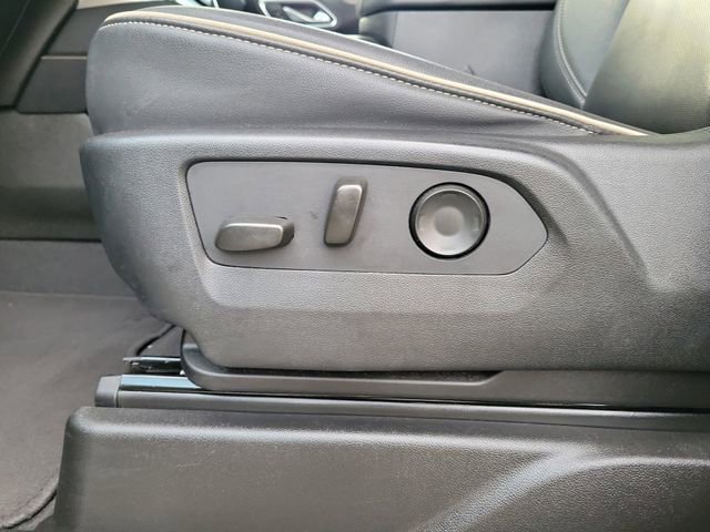 Certified 2023 Chevrolet Suburban Premier image 25