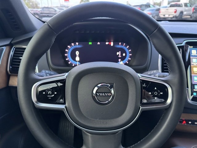 Used 2025 Volvo XC90 B6 Plus w/ Protection Package Premier image 9