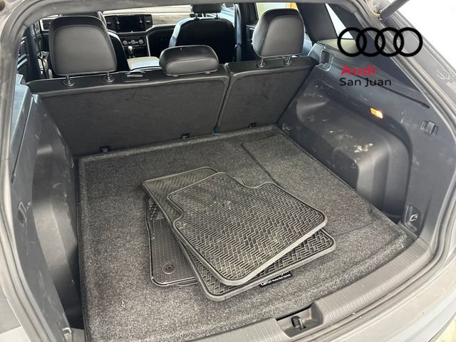 Used 2022 Volkswagen Atlas Cross Sport SE w/ Panoramic Sunroof Package image 7