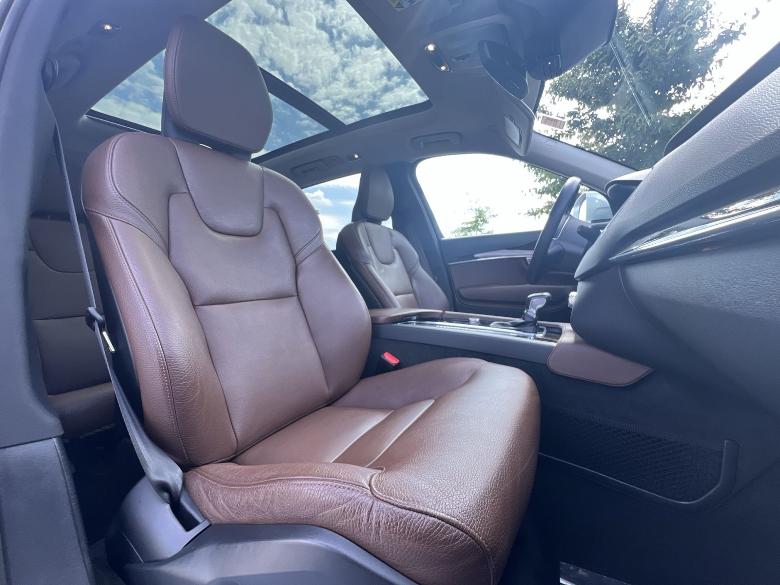 Used 2019 Volvo XC90 T6 Momentum w/ Advanced Package AWD/4WD image 28
