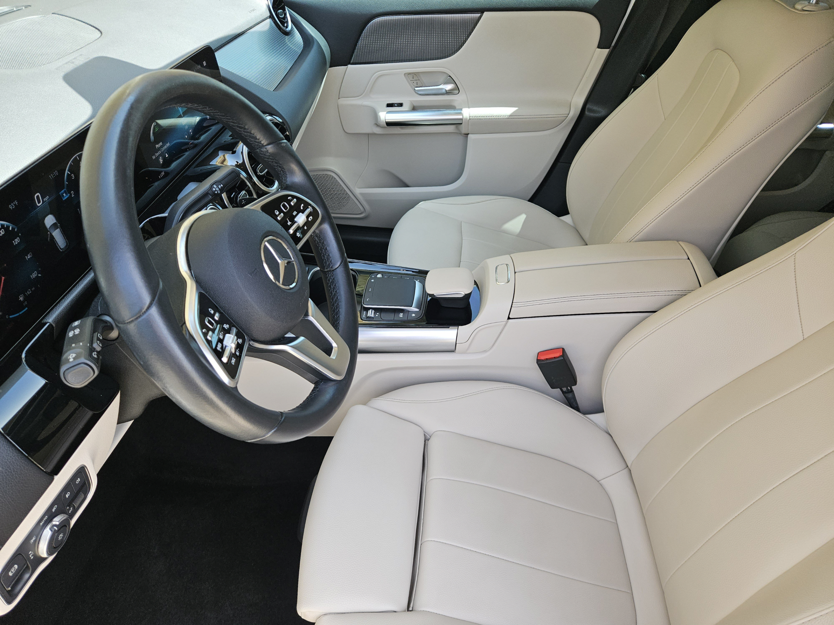 Certified 2022 Mercedes-Benz GLA 250 w/ Premium Package Lite image 9