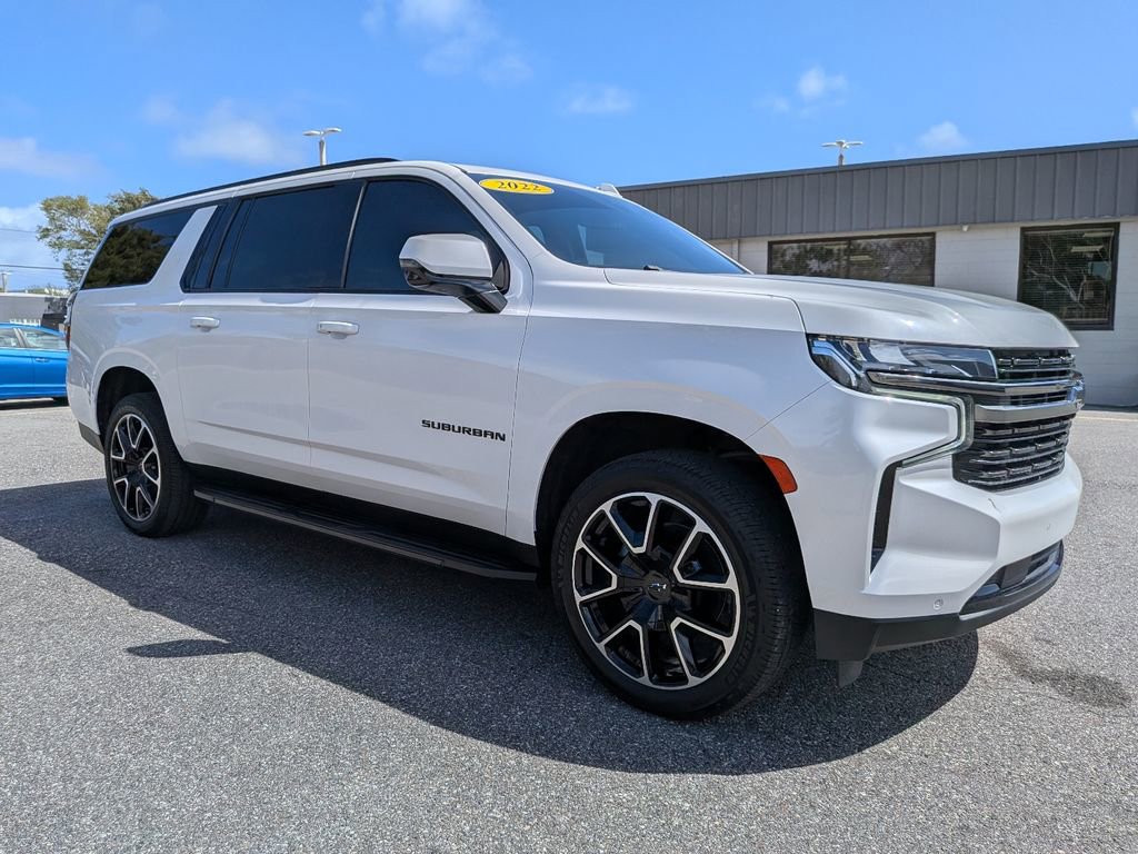Used 2022 Chevrolet Suburban RST w/ Sport Performance Package image 4