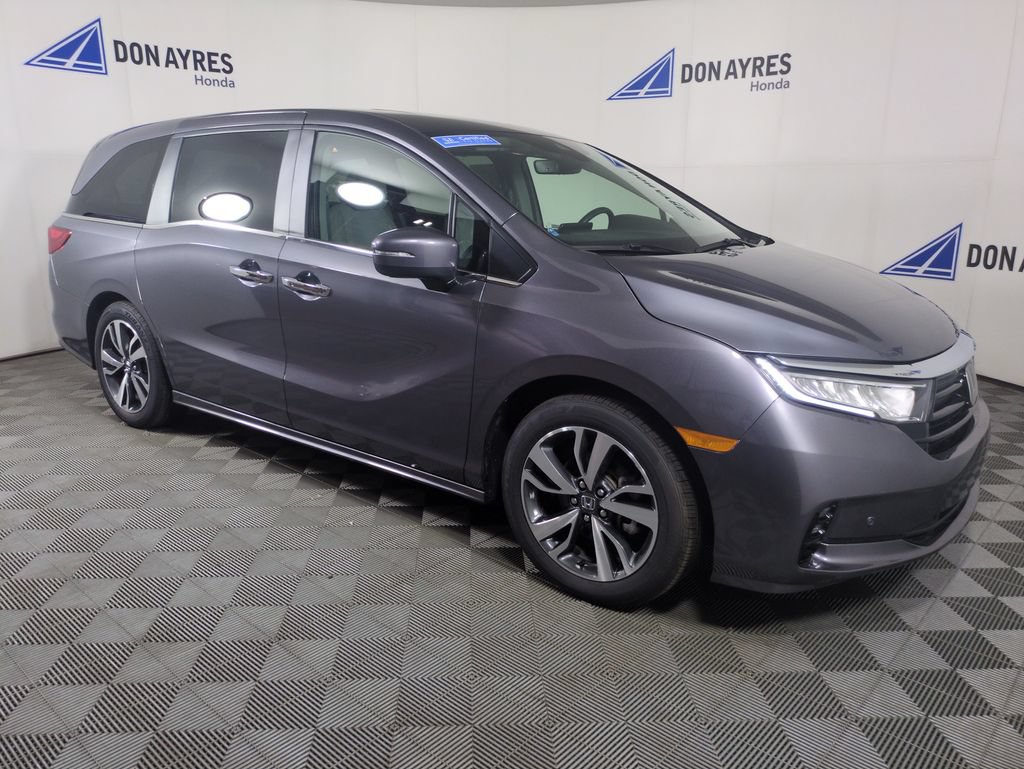 Certified 2024 Honda Odyssey Touring image 11