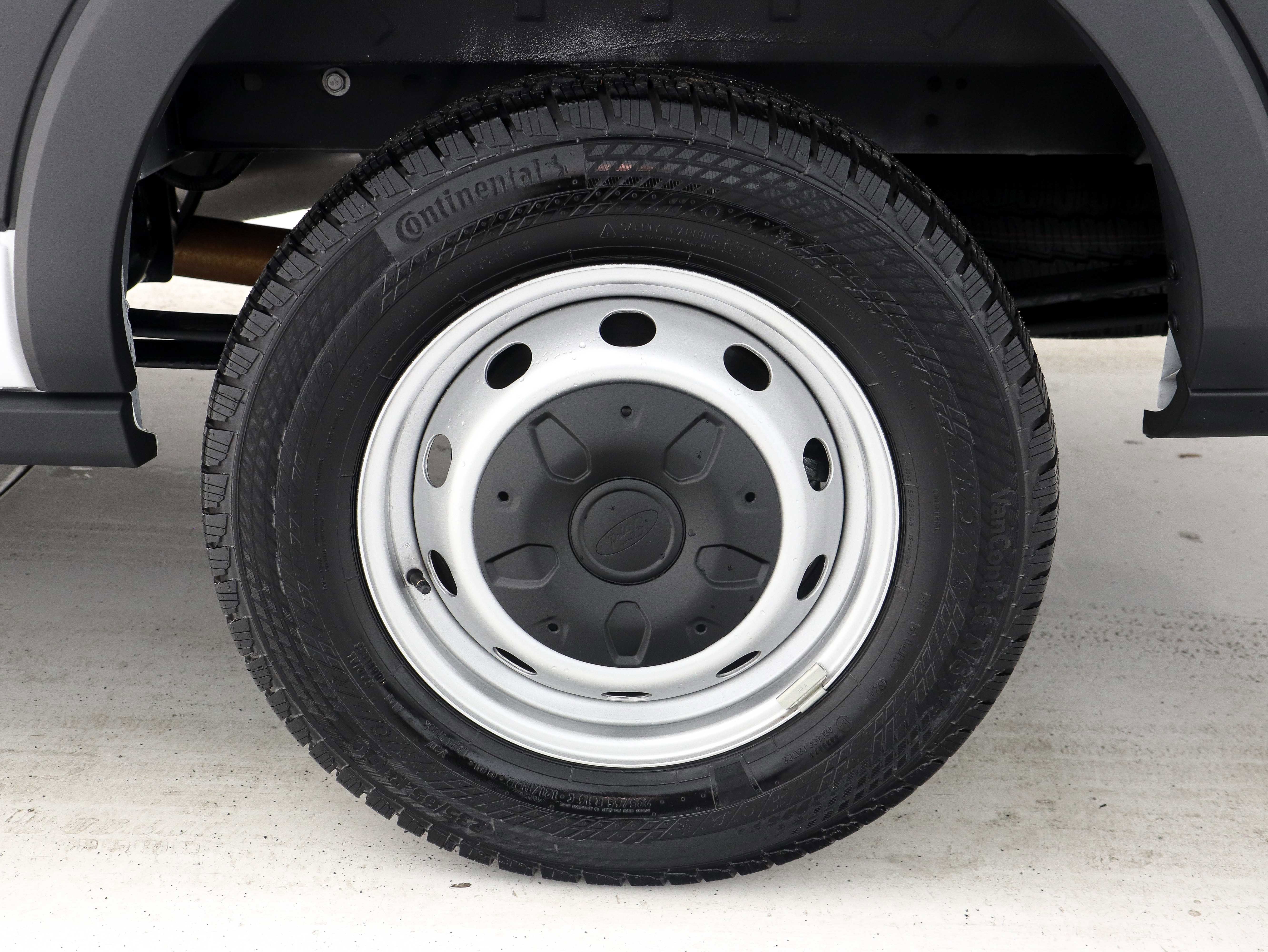 Used 2025 Ford Transit 250 148 High Roof image 27