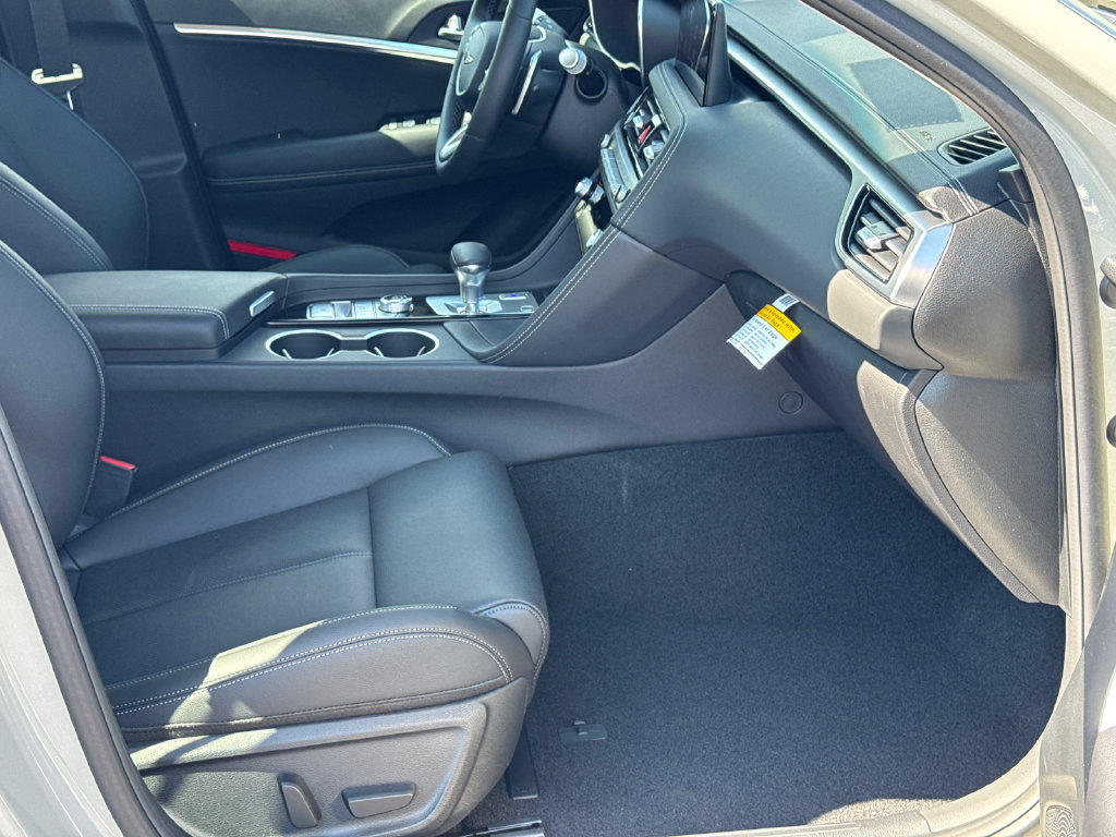 New 2026 Genesis G70 2.5T RWD image 13
