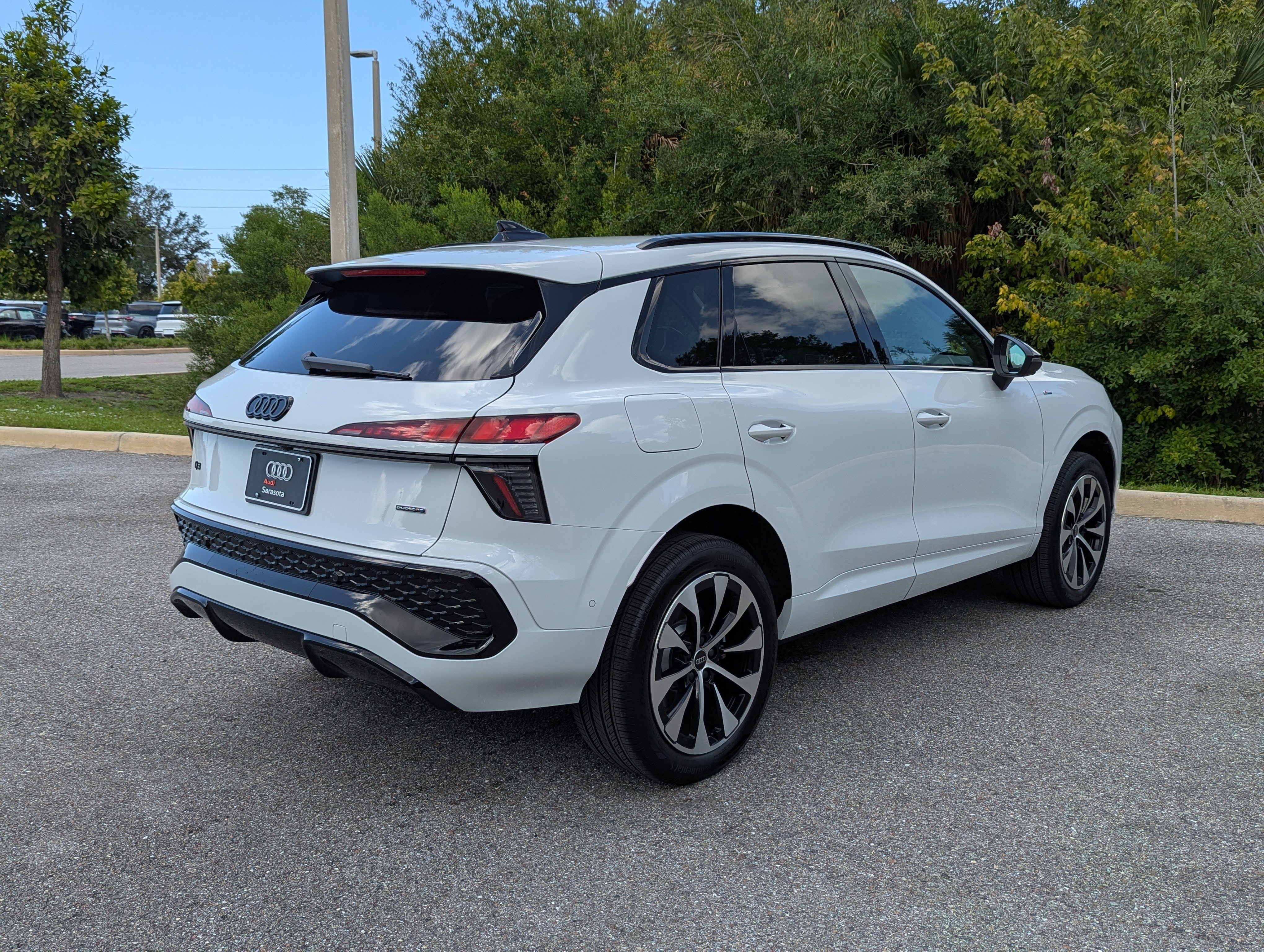 New 2026 Audi Q3 quattro 2.0T AWD/4WD image 7