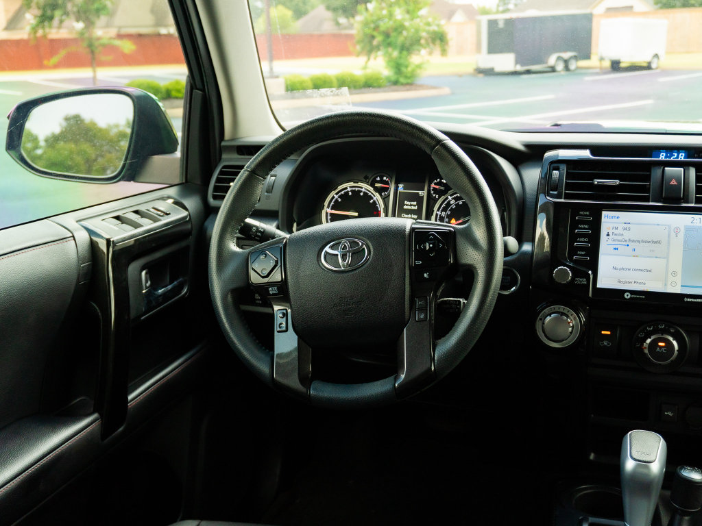 Used 2022 Toyota 4Runner TRD Off-Road Premium AWD/4WD image 22