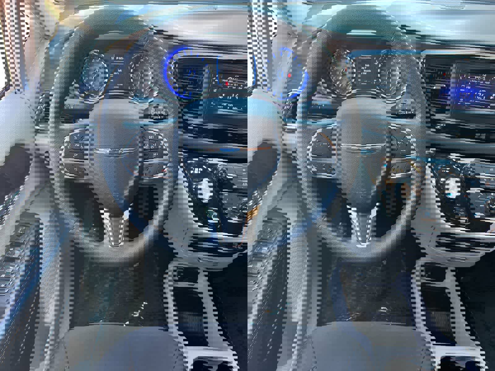 Used 2017 Chrysler Pacifica LX w/ Tire & Wheel Group image 15