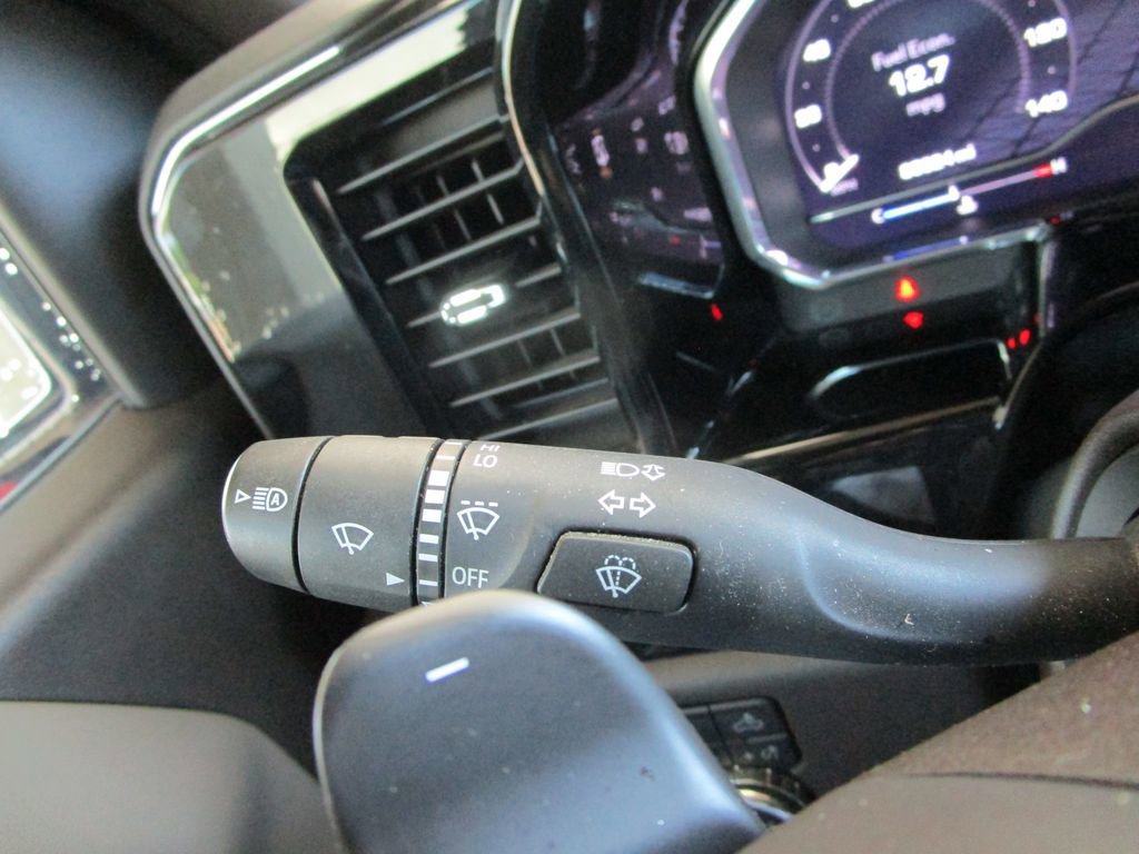 Used 2024 GMC Sierra 1500 SLT w/ SLT Premium Plus Package AWD/4WD image 40