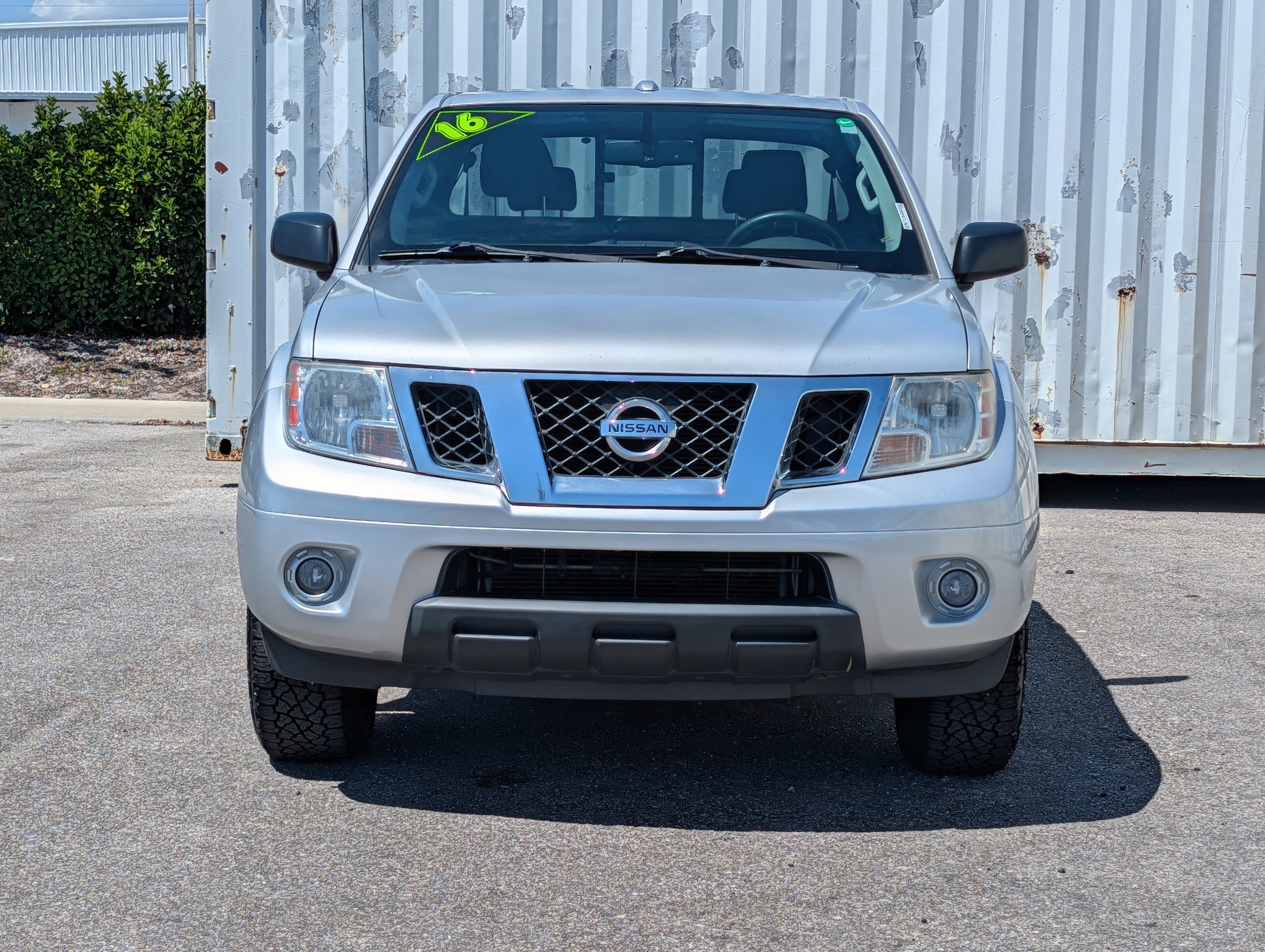 Used 2016 Nissan Frontier SV w/ SV Value Truck Package RWD image 8