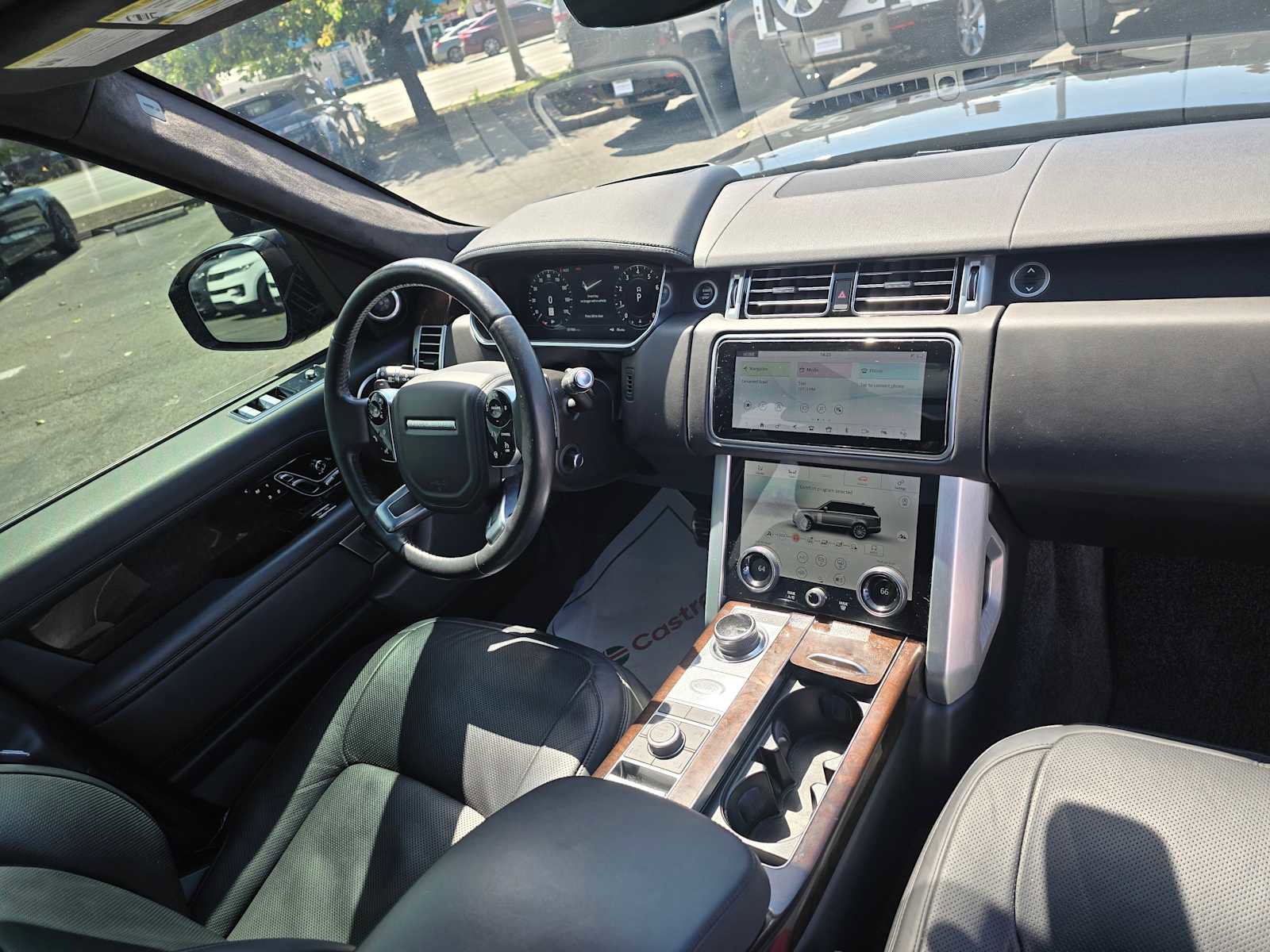 Used 2021 Land Rover Range Rover P525 Westminster Edition AWD/4WD image 12