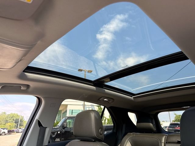 Used 2019 Chevrolet Equinox Premier FWD image 22