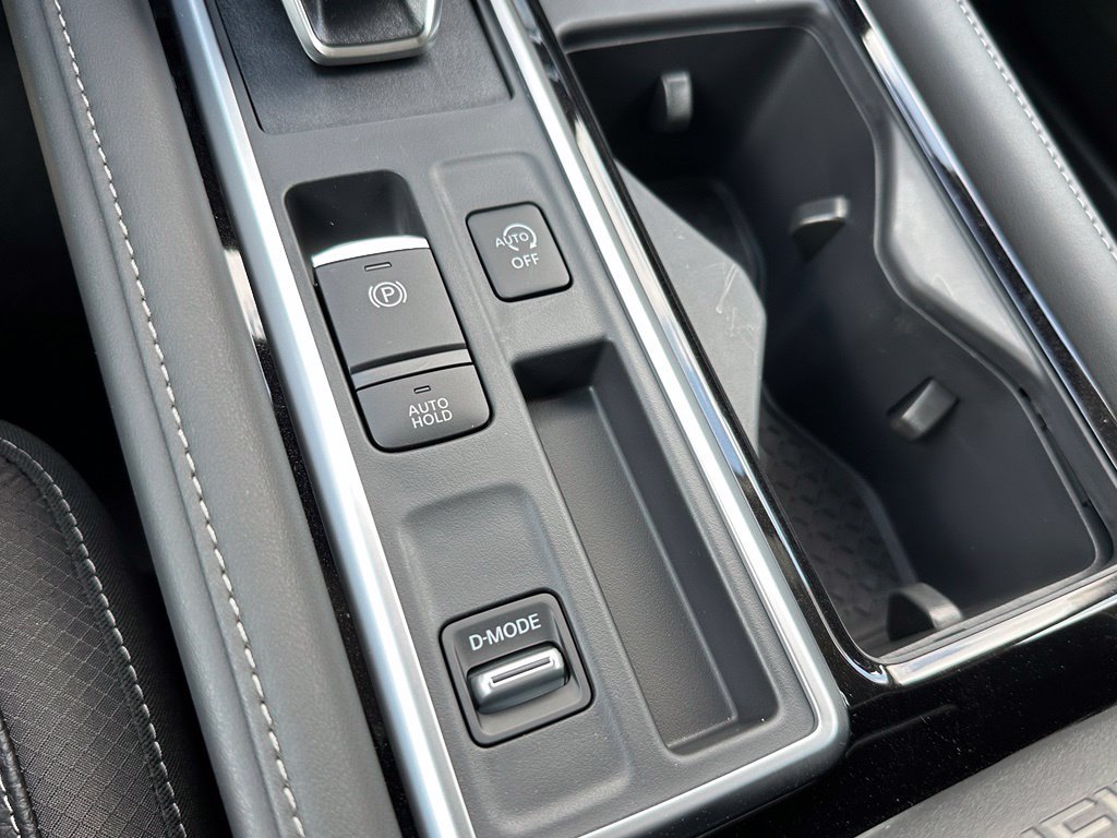 New 2026 Nissan Pathfinder SL FWD image 28