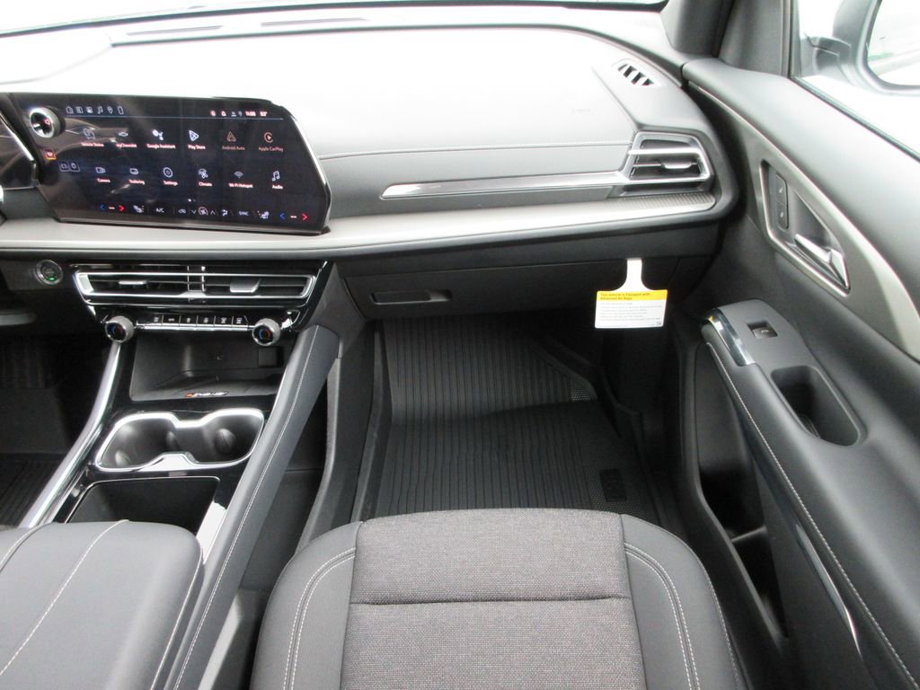 New 2026 Chevrolet Traverse LT w/ Midnight/Sport Edition AWD/4WD image 16